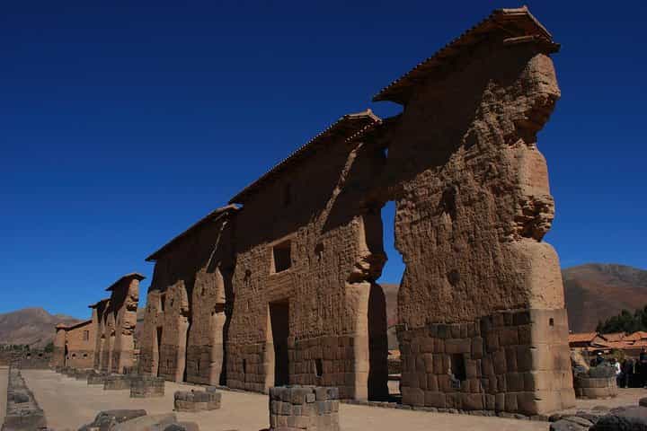 One-Way Scenic Touristic Bus to Puno from Cusco with Lunch