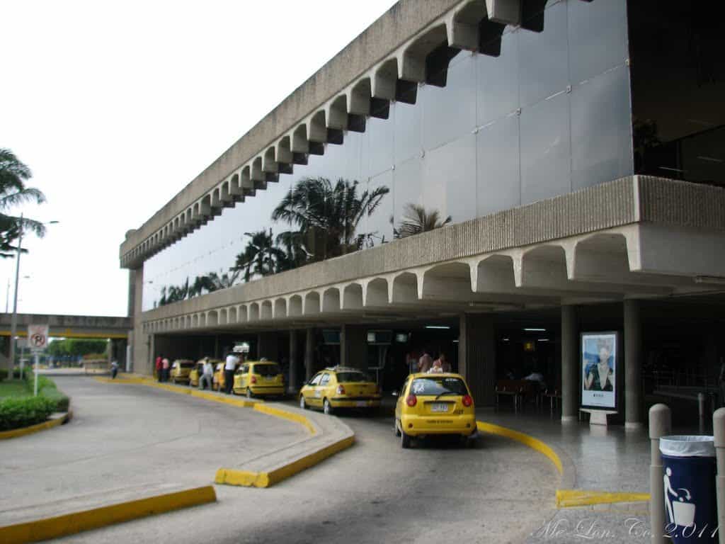 Traslado Aeropuerto Internacional Ernesto Cortissoz a Hotel/Alojamiento en Barranquilla
