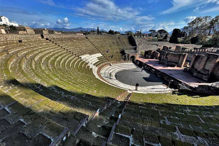 Pompeii Guided Tour from Naples with Skip-the-Line Entry 