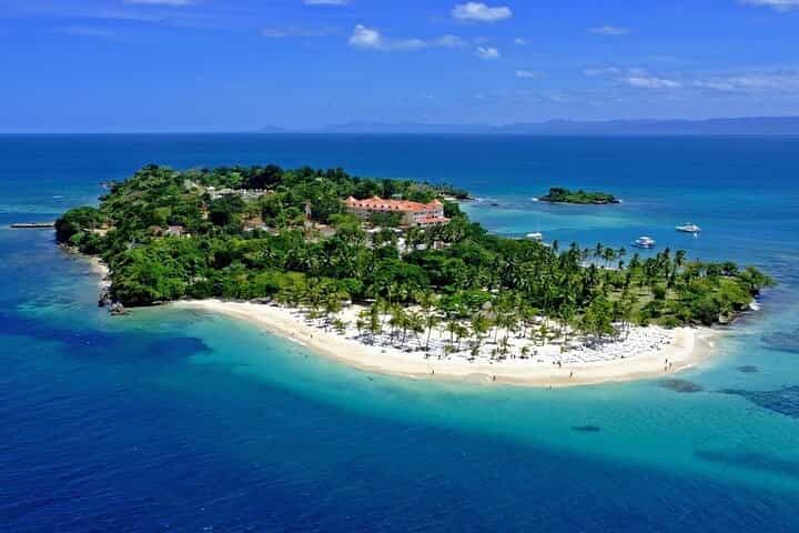 Punta Cana: Samana Day Tour to Cayo Levantado & Rincon Bay