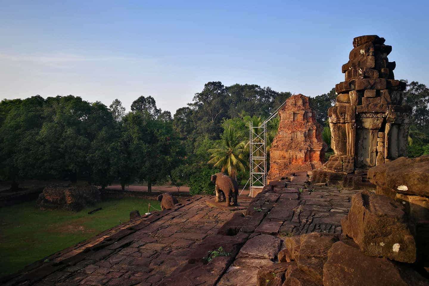 Rolous Group and Sunset Tour