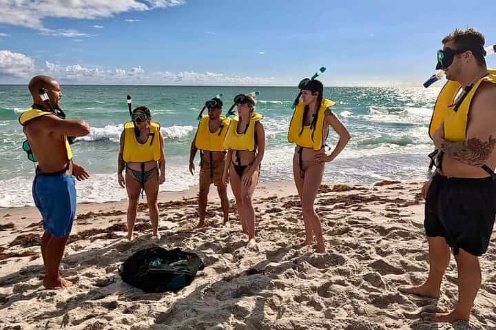 Fort Lauderdale: Ocean Reef Snorkeling Tour w/ Snacks & Drinks