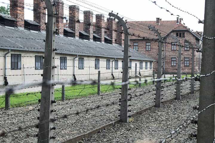 Private Day Trip From Vienna To Mauthausen and Melk