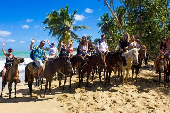 Punta Cana: Horseback Riding at Montaña Redonda with 360° Views