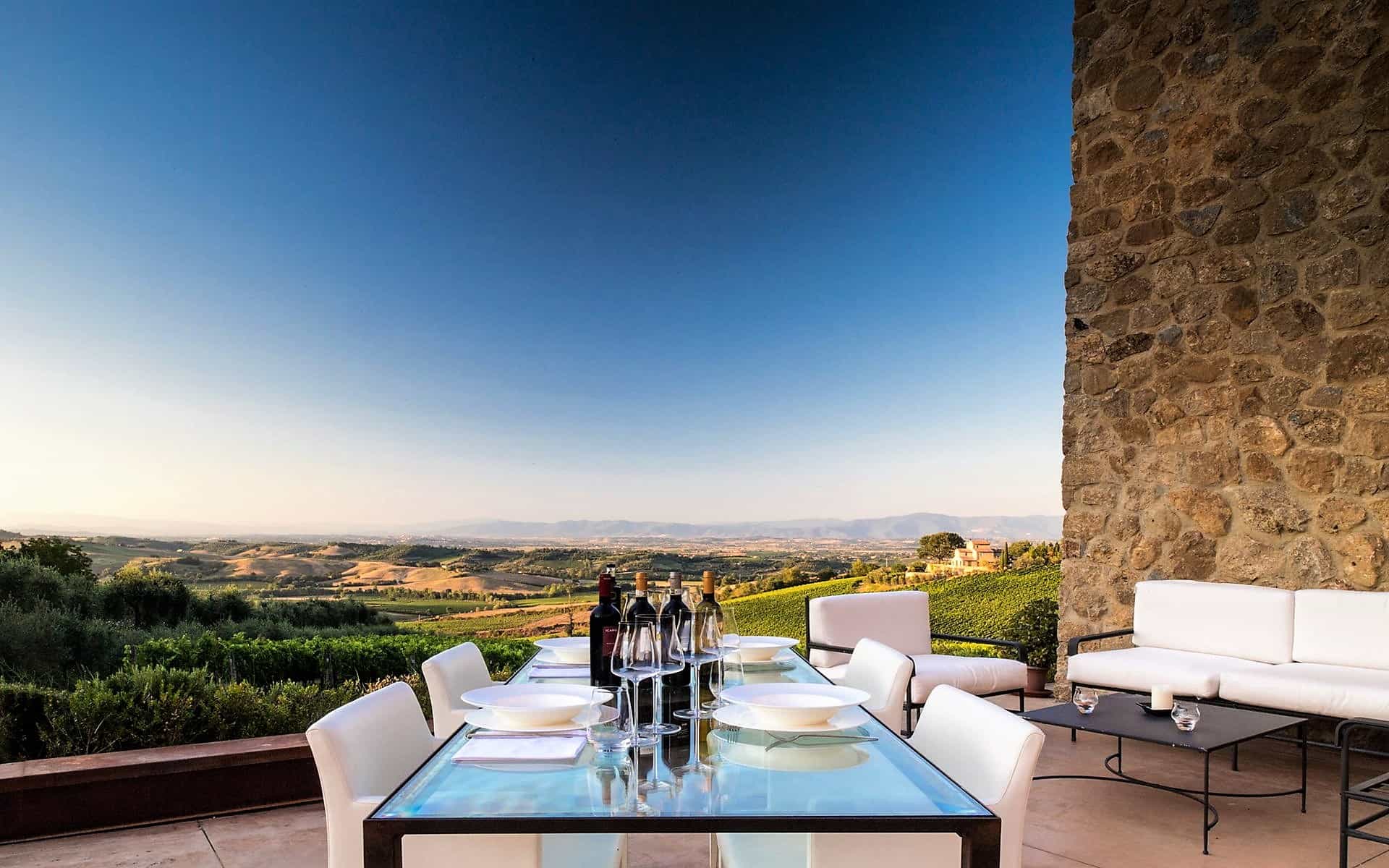 Lunch in the cellar with the Vino Nobile di Montepulciano