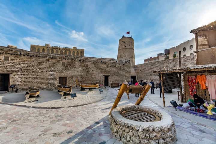 Private Dubai Classic City Tour with Dubai Frame - Surprise Tourism