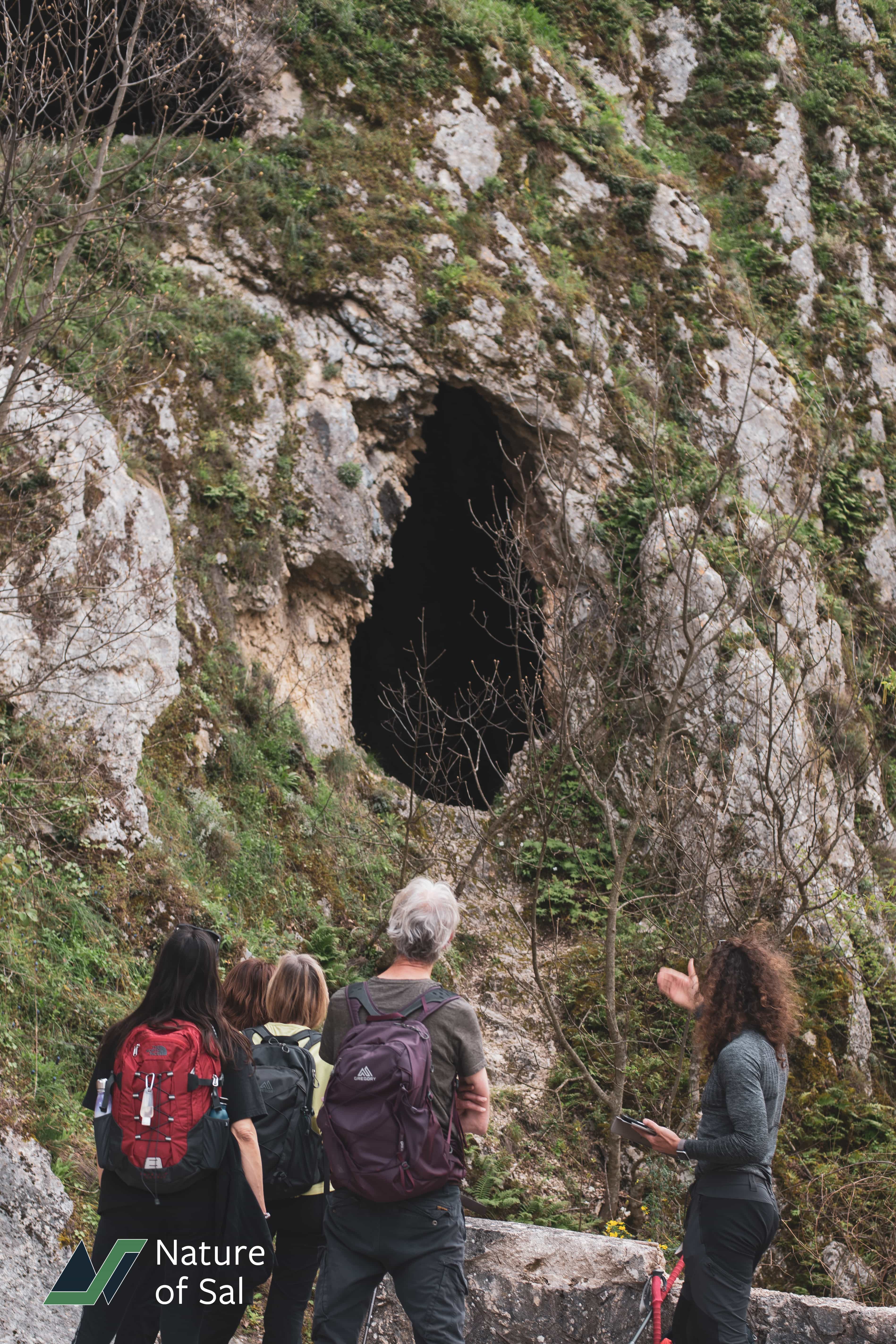 Escher’s Abruzzo: Art & Nature Hike in Anversa degli Abruzzi