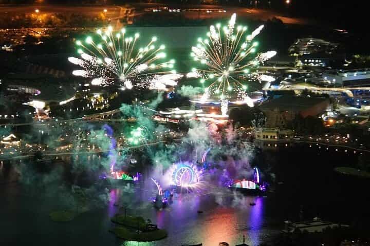 Private Helicopter 77 Miles Fireworks Tour over all the Theme Parks