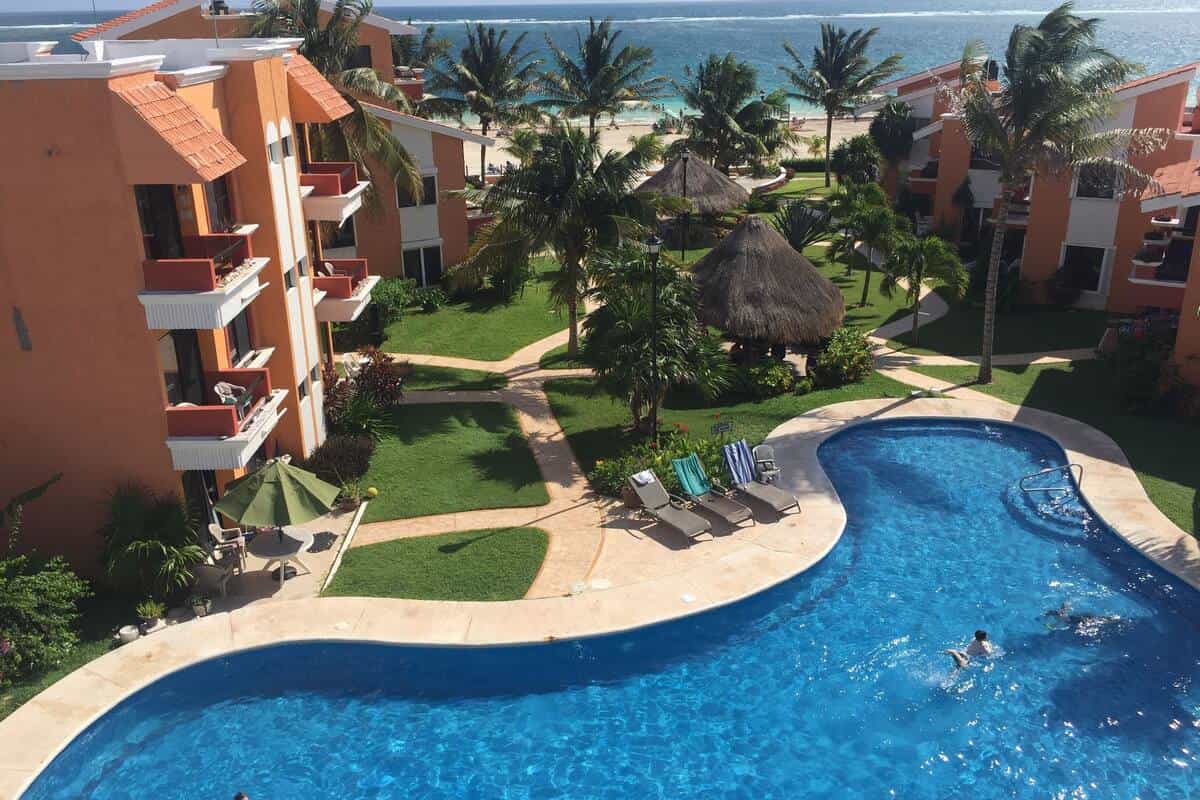 Private Shuttle from Villas Playasol to Cancun Airport