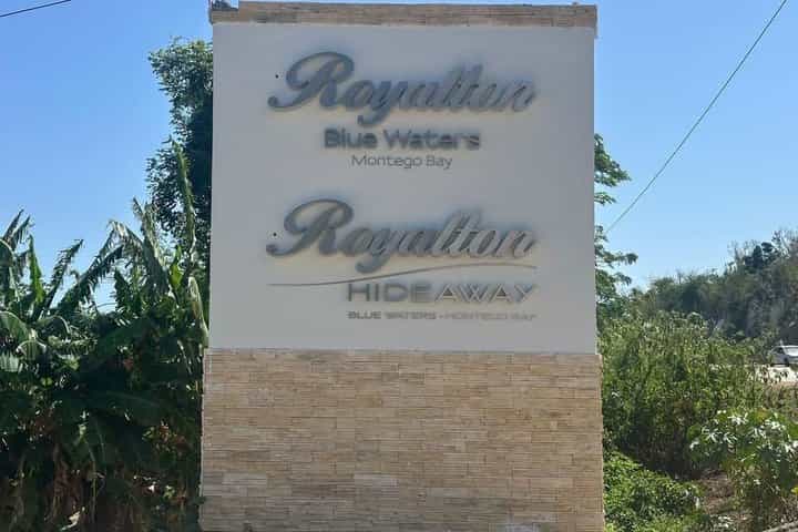 Royalton Blue Waters and Hideaway Private Airport Transfer