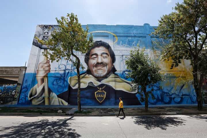 Bike Tour: Explore the most of Buenos Aires Football & Culture
