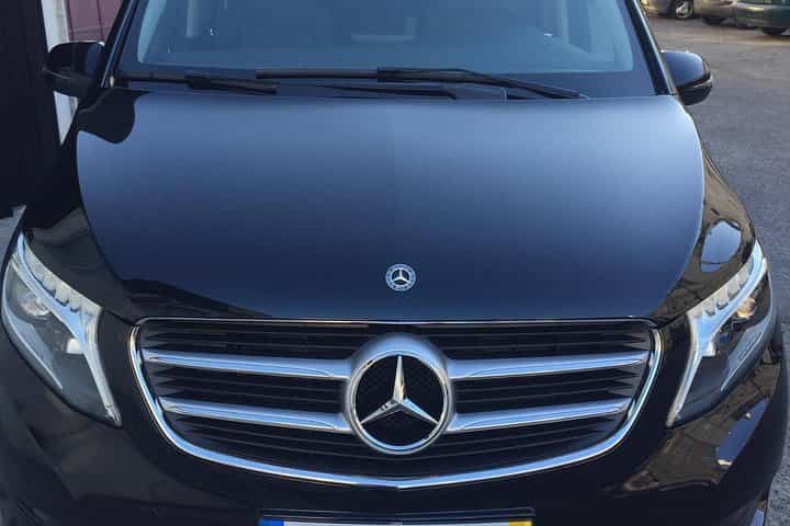 Private Transfer To or From Porto - Stops: Óbidos, Nazaré, Aveiro