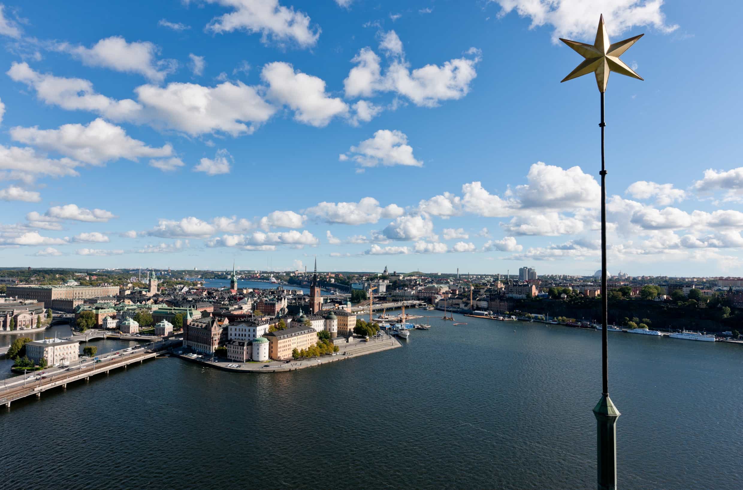 Private VIP Stockholm City Tour – Car, Guide, Snacks & Water Incl