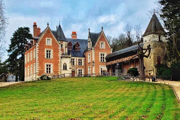 Amboise Royal Castle & Clos Lucé Day Trip from Paris