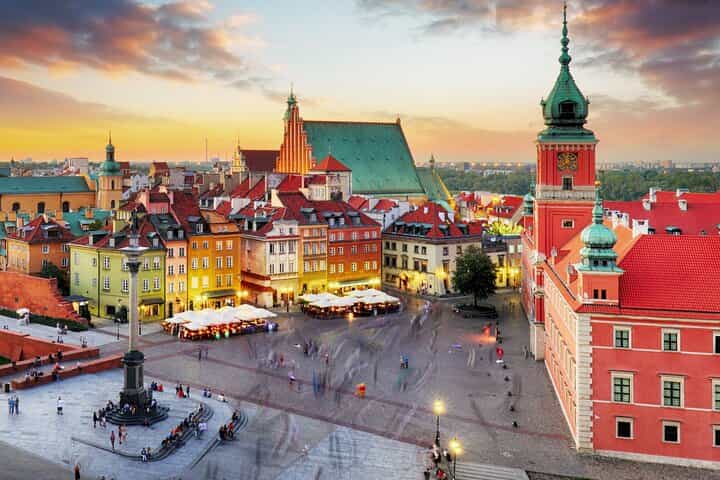 Warsaw Scavenger Hunt & Self-Guided Audio Walking Tour