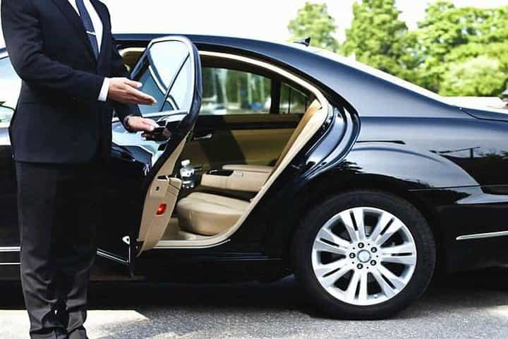 Personal Driver For Your Round Tour In Sri Lanka