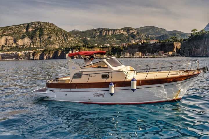 Private Boat Tour from Sorrento to Capri on a Classic Gozzo 8.50