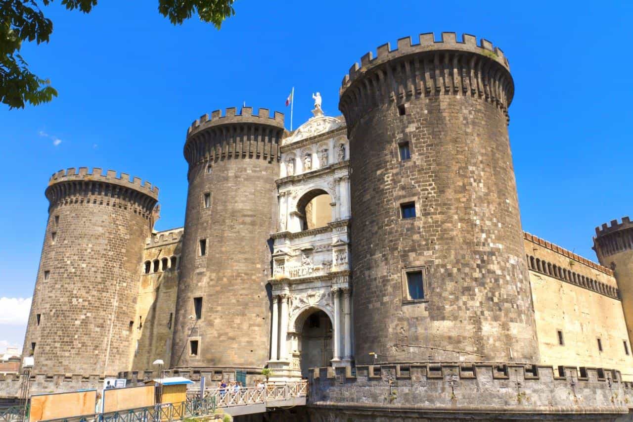 Discovering Naples