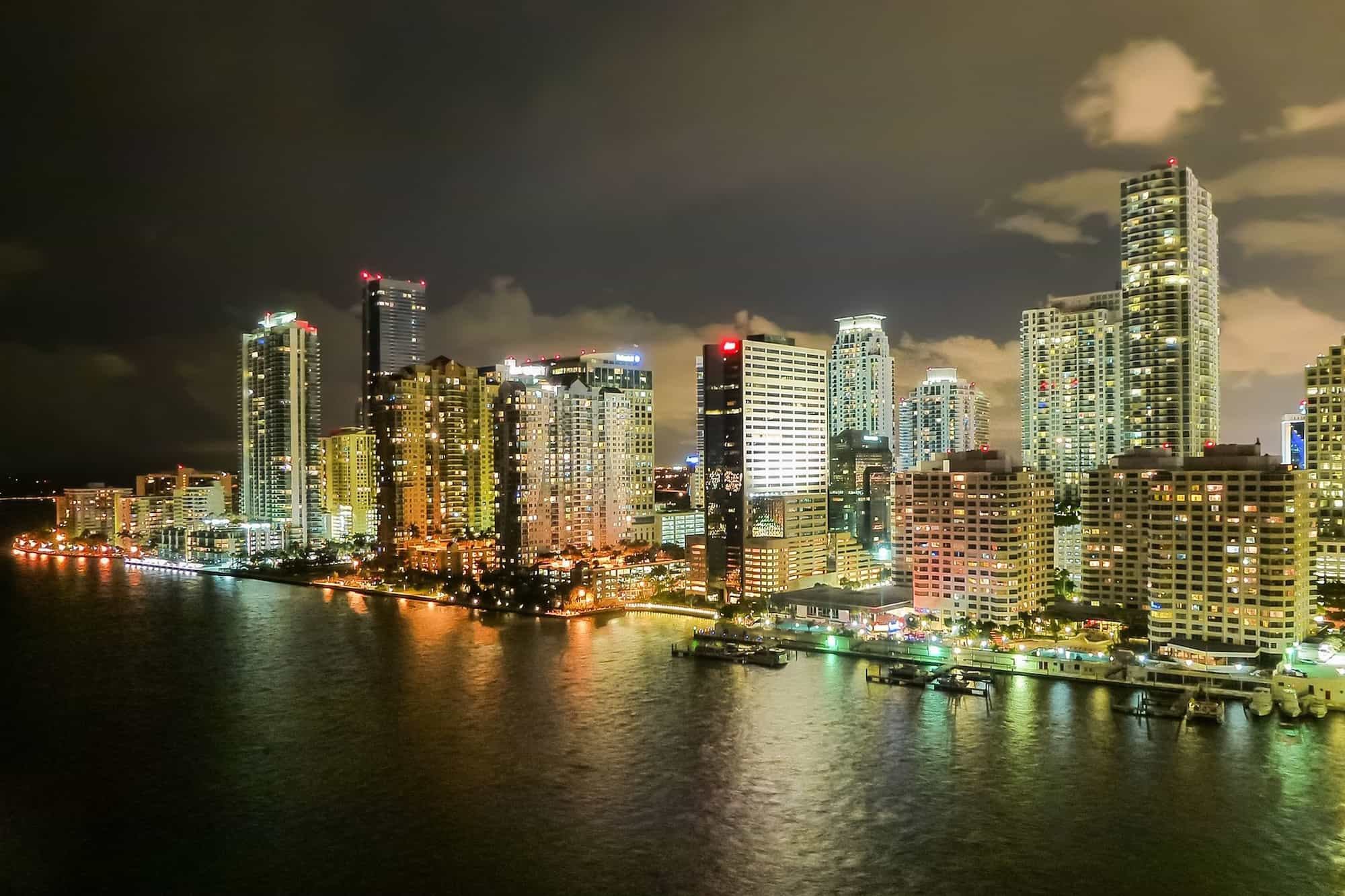 Miami Evening Cruise of Biscayne Bay & Millionaires' Homes 