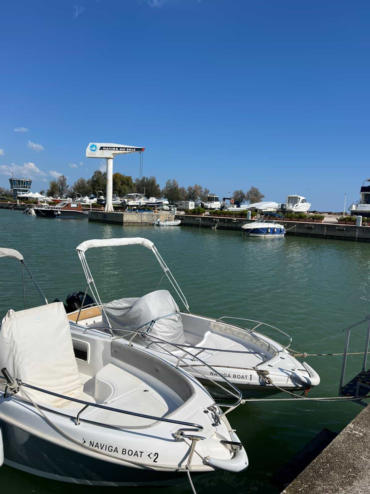 Self-Drive Boat Rental on the Costa dei Trabocchi from Fossacesia Marina