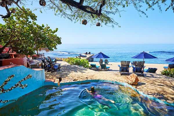 Private Norman Manley International Airport Transfers for Treasure Beach