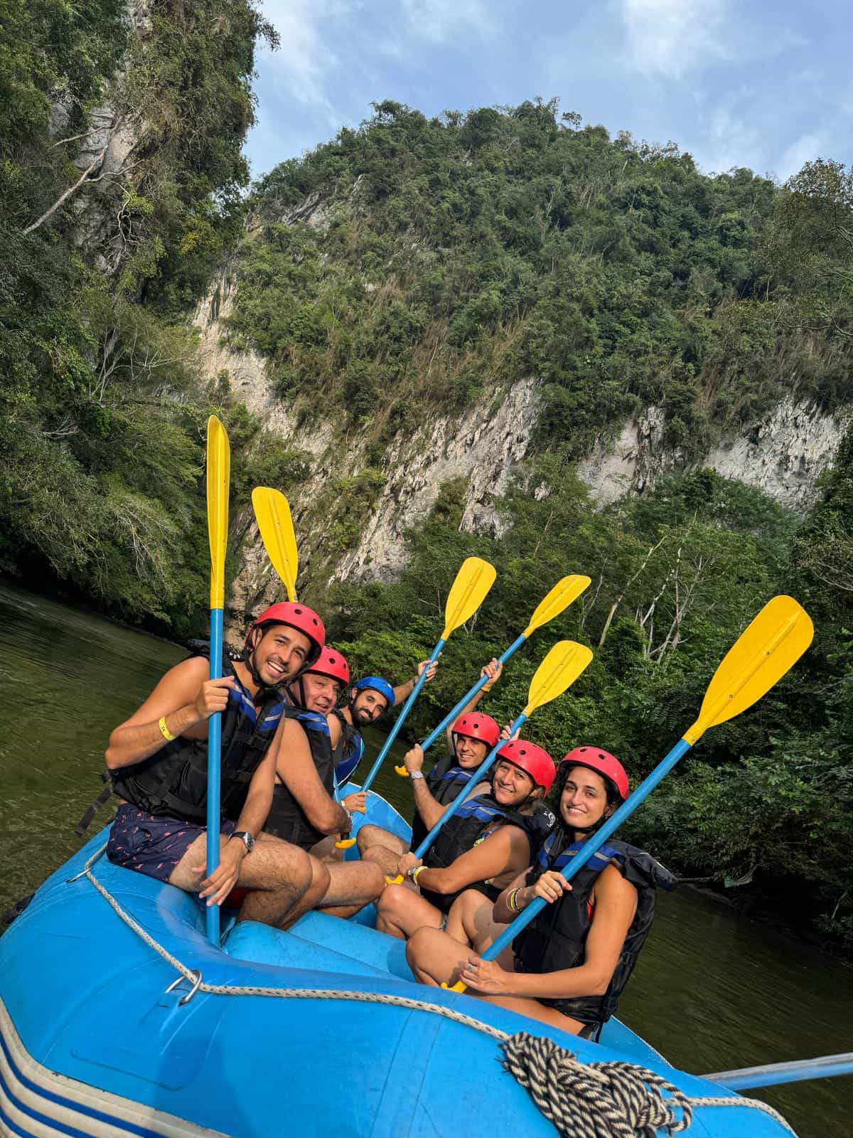 Tour Combinado : Hacienda Nápoles + Río Claro + Rafting 