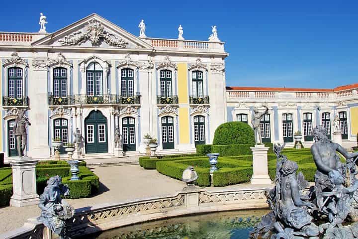 Private Tour Queluz, Mafra E Ericeira