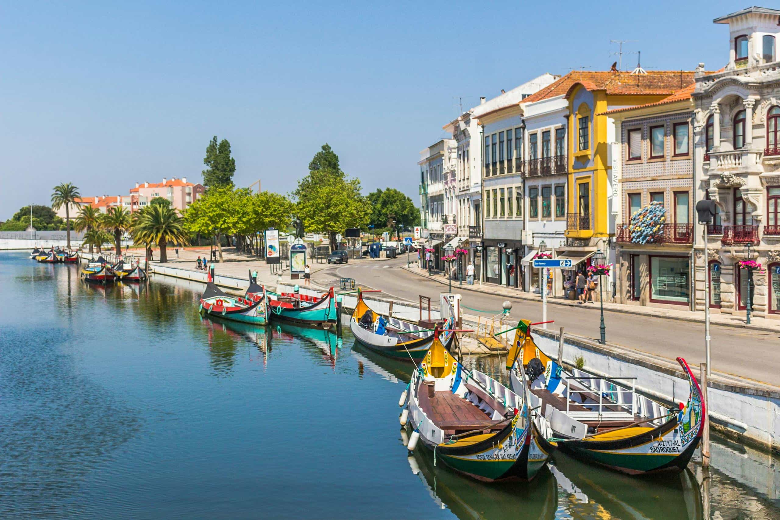 From Lisbon: Coimbra & Aveiro Private Day Tour XL