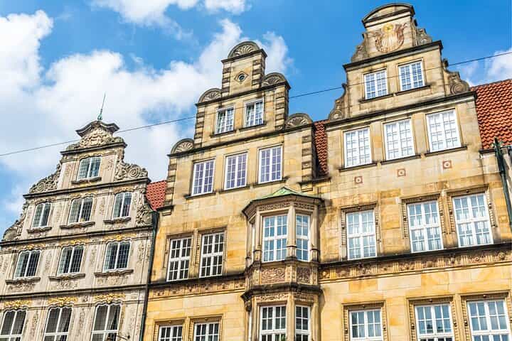 Bremen Scavenger Hunt & Highlights Self-Guided Audio Walking Tour