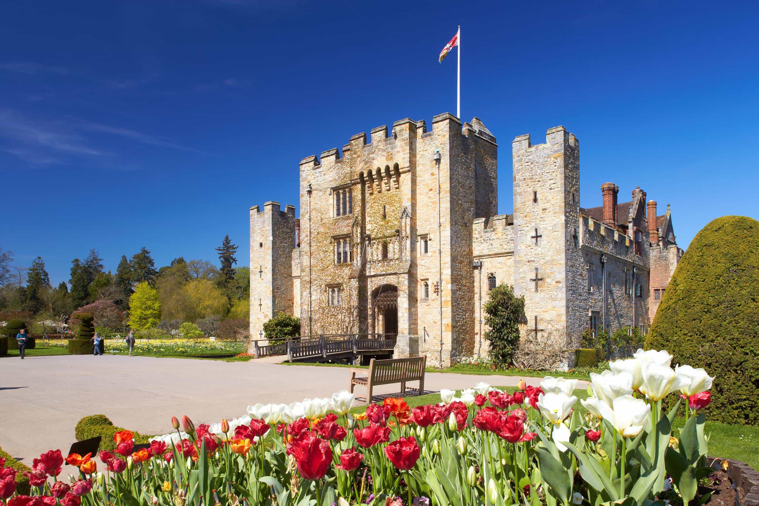 From London: Leeds Castle and Hever Castle Tour Including Entry Tickets