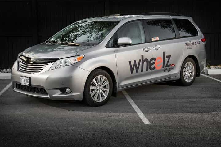 Private ONE-Way Transfer Buffalo Airport (BUF) to Niagara Falls