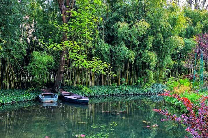 Monet’s Gardens & Vernon Old Mill - Max 6 Guests Pick Up included
