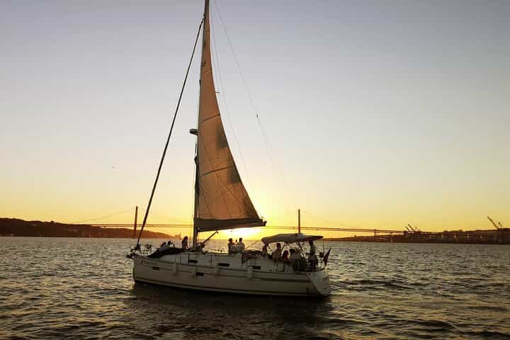 Lisbon Small Group 2h Sunset Sailing- Live Commentary & a Drink (Or Open Bar Option)