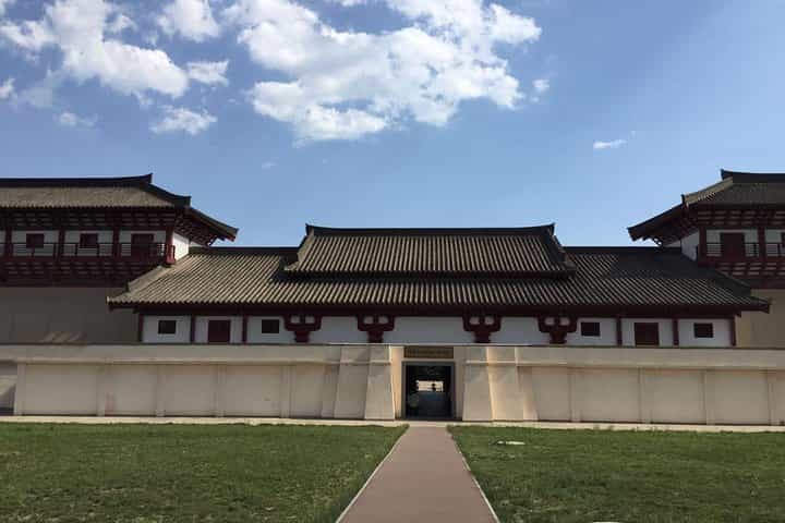 Xian Private Day Trip to Hanyanglin Mausoleum and Banpo Museum