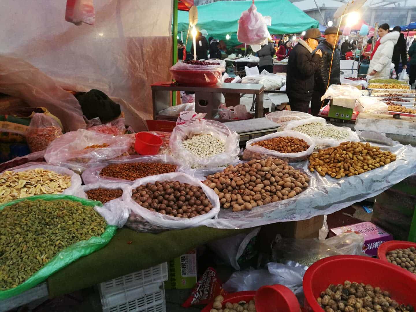 3-Hour Local Market Walking Tour in Dali: Herbs, Fruits, Vegetables, and Spices