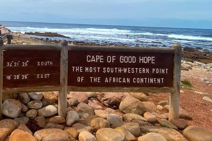  Cape Peninsula Magic to BoKaap, Penguins, Coastal Highlights Tour