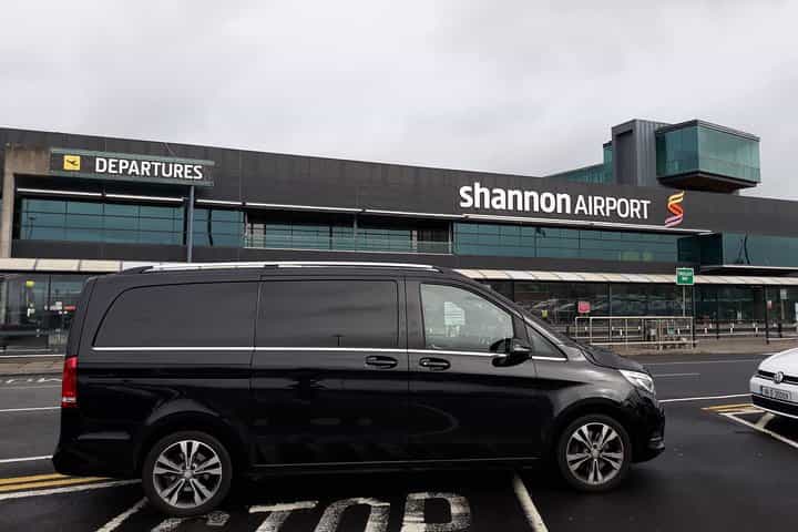 Shannon Airport to Ballyfin Demesne Premium Car Service.