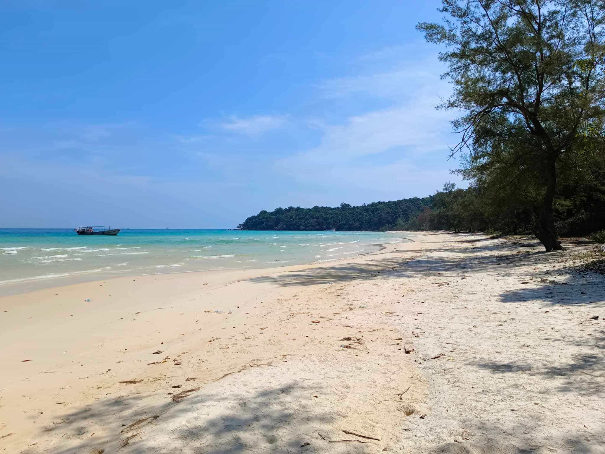 Koh Rong Samloem: Day Trip from Phnom Penh - Hike & Snorkel