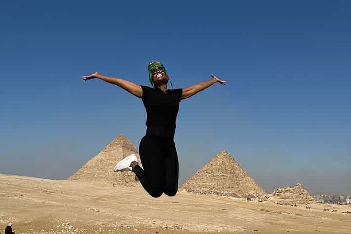 Cairo Private Tour Pyramids of Giza & Saqqara with egyption Lunch