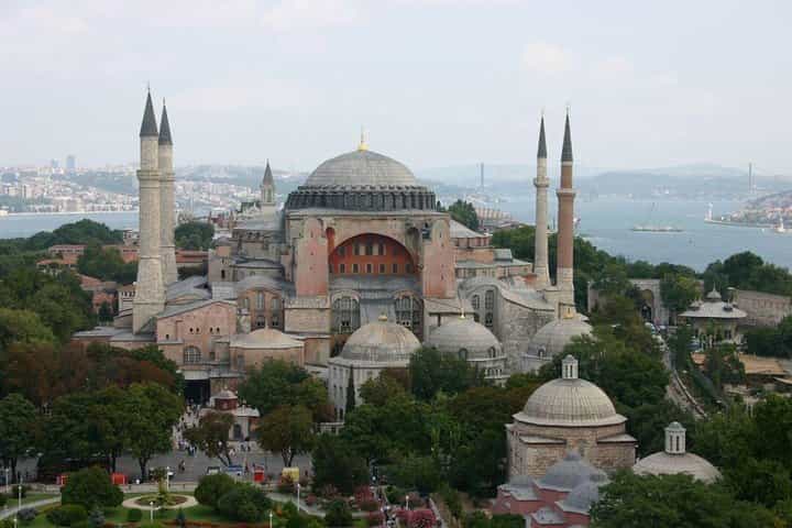 Private & Mini Group Istanbul 7 hours Tour with TRAM. Save time