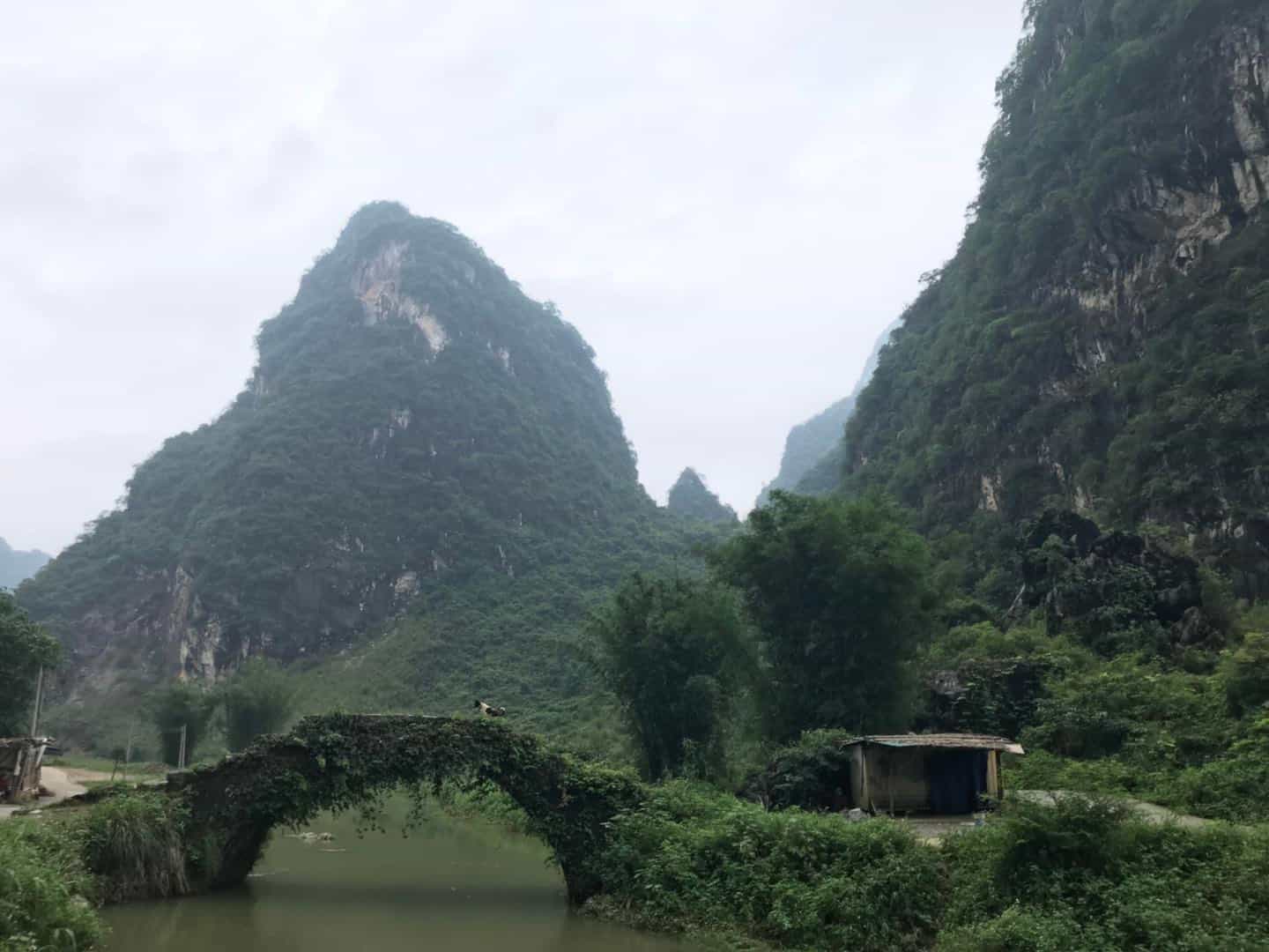 Private day tour to Yingxi Corridor and Cave Fairland from Guangzhou