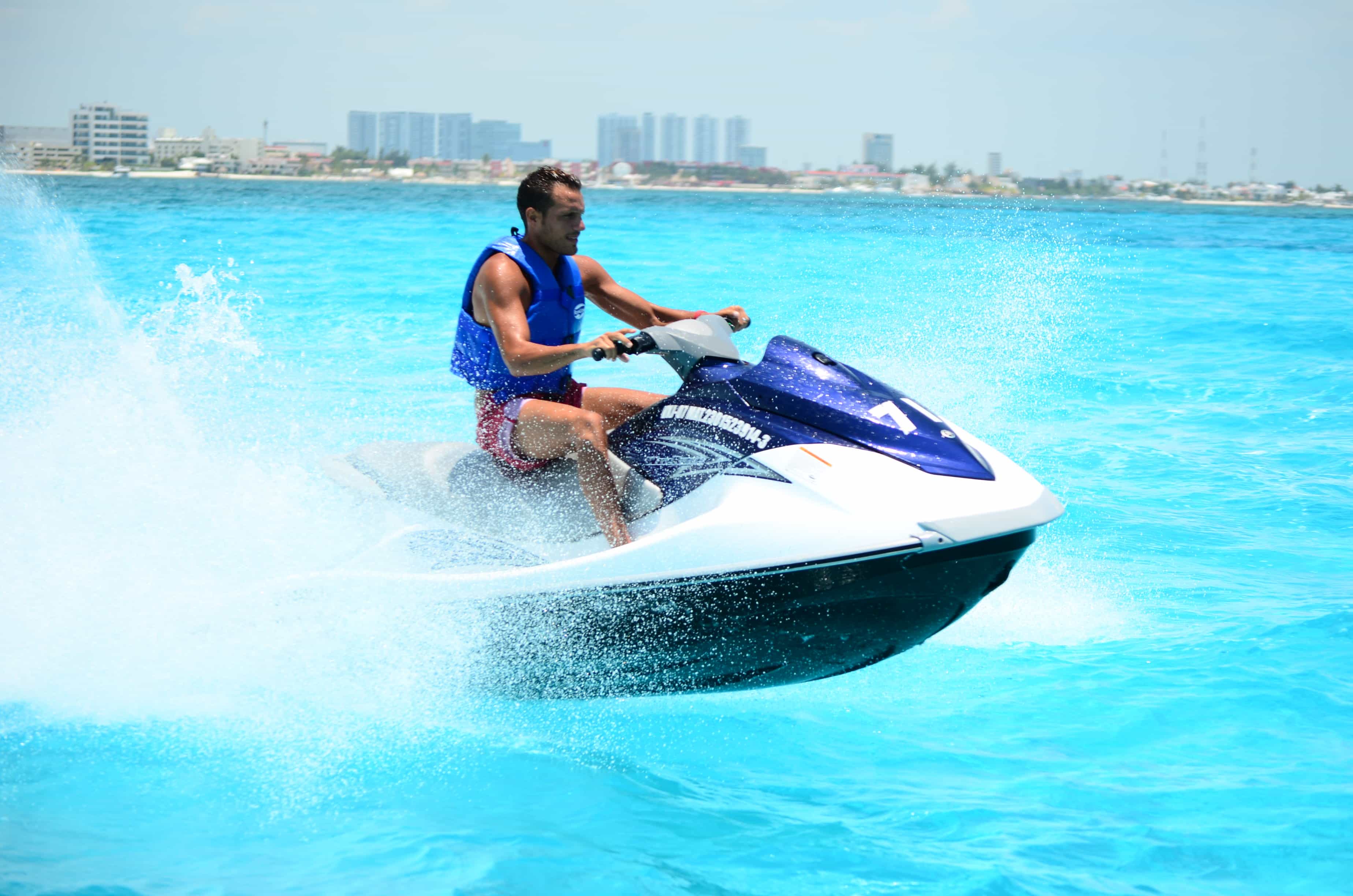 Lagoon Wave Runner Experience in Cancun