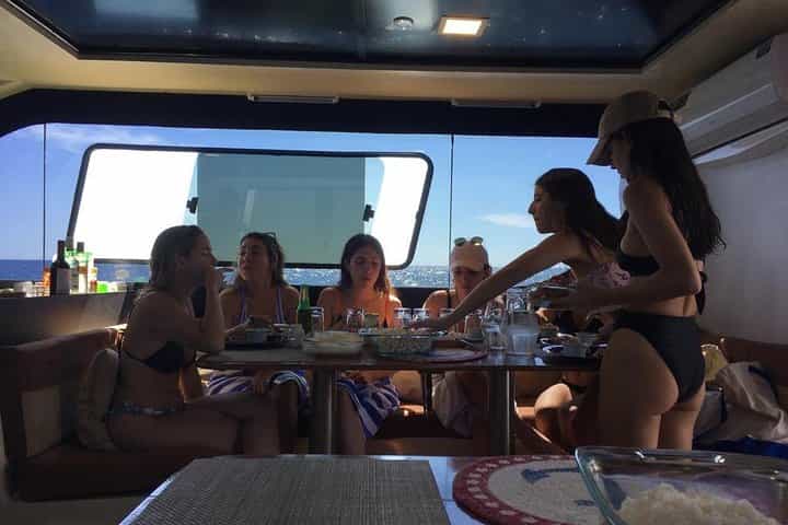 Sleeping Lion Snorkeling Tour