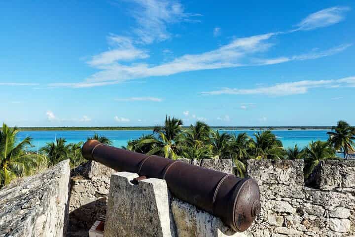 Bacalar Fort and Blue Lagoon Boat Ride Combo Adventure