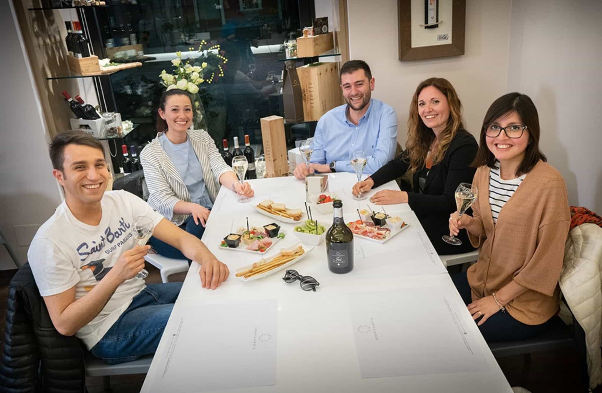 Luxury Wine Tasting with Finger Foods in Alba City Center