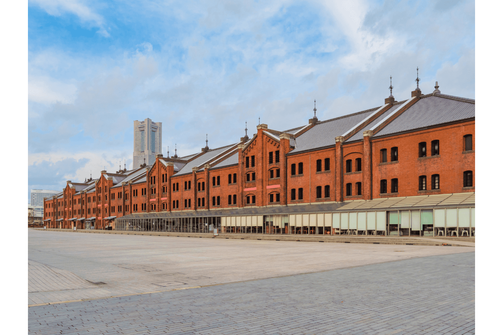 Yokohama Walking Tour: Red Brick Warehouse, Yamashita Park, and Marine Tower