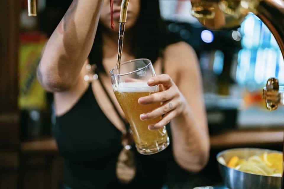 Utrecht: Ludwig's Private City Center Pub Crawl with VIP Club Entry