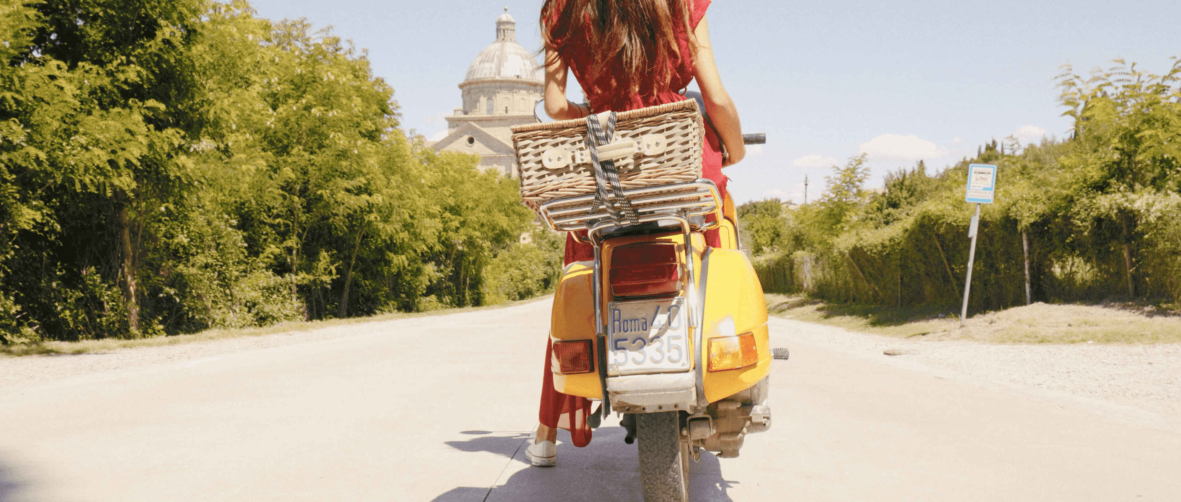 Vespa Tour in the heart of Tuscany, between Valdichiana Senese and Val d'Orcia