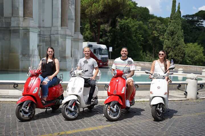 Vespa Tour in Rome with Pick up and Drop off 
