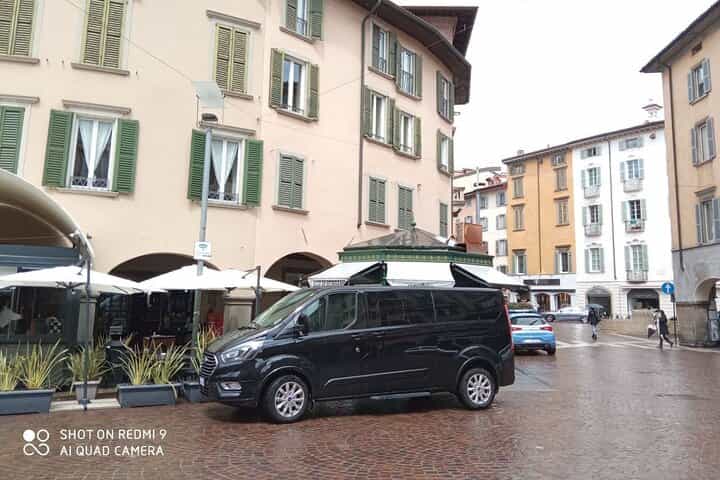 Private Transfer up to 8 Persons from Milano to Florence